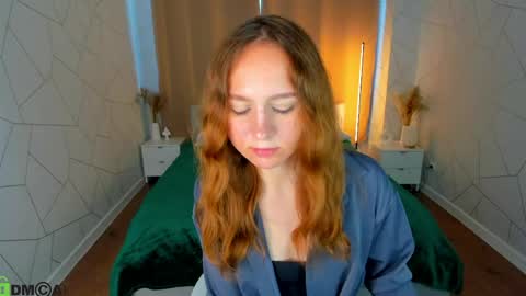 vicki_milles online show from June 10, 2026, 12:55 am