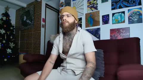 vickingcock7 online show from November 30, 2025, 7:23 am