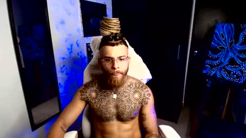 vickingcock7 online show from June 18, 2026, 4:24 am