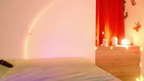 Snapshot of vicky_crazy chatting on December 27, 2024, 2:25 am Vicky  online show from December 27, 2024, 2:25 am