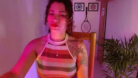 Snapshot of vicky_crazy chatting on January 8, 2025, 12:26 pm Vicky  online show from January 8, 2025, 12:26 pm