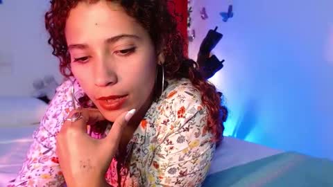 Snapshot of vicky_crazy chatting on January 8, 2025, 6:31 pm Vicky  online show from January 8, 2025, 6:31 pm