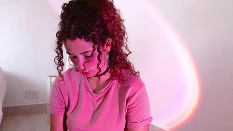 Snapshot of vicky_crazy chatting on January 19, 2025, 2:59 pm Vicky  online show from January 19, 2025, 2:59 pm