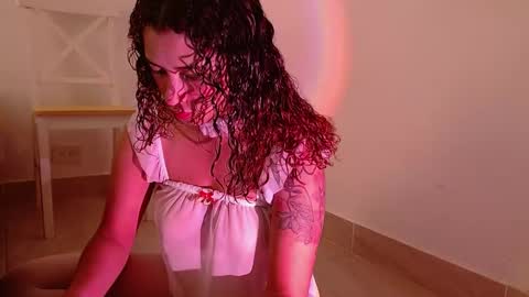 Snapshot of vicky_crazy chatting on January 20, 2025, 2:36 pm Vicky  online show from January 20, 2025, 2:36 pm