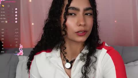 vicky_curly online show from September 13, 2025, 4:23 am