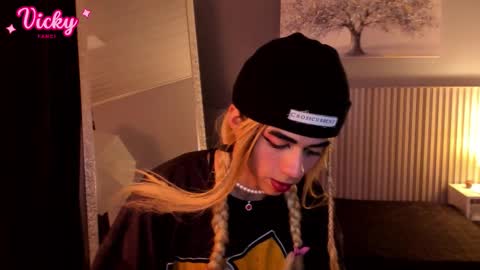 Snapshot of vicky_fant4sy chatting on February 3, 2026, 4:34 pm Vicky online show from February 3, 2026, 4:34 pm