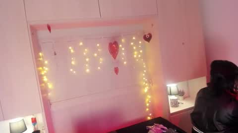 V I C K Y online show from February 20, 2026, 12:05 pm