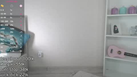 Snapshot of vickyfuckingdoll chatting on July 6, 2026, 12:29 am vickyfuckingdoll online show from July 6, 2026, 12:29 am