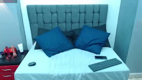 Vicky online show from February 8, 2025, 9:04 pm