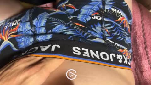 victoire84665212 online show from October 27, 2025, 1:59 pm