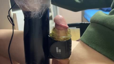 victoire84665212 online show from January 19, 2026, 2:43 pm