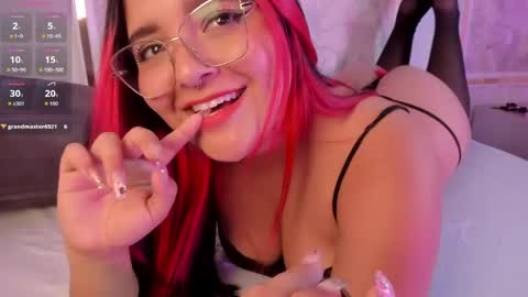 Victoria online show from September 23, 2025, 8:01 pm