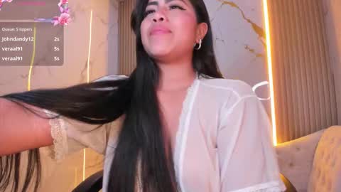 victoria_b_ online show from September 24, 2025, 8:17 am