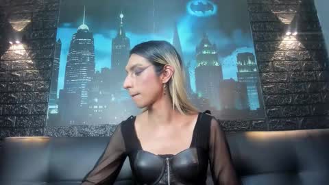 Victoria online show from November 6, 2025, 9:37 pm