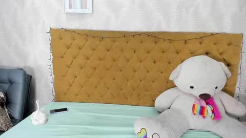 Victoria online show from January 8, 2025, 11:43 am