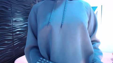 Victoria online show from September 19, 2025, 11:22 am