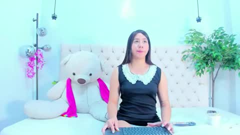 Victoria online show from November 28, 2025, 7:16 pm