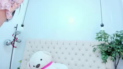 Victoria online show from March 12, 2026, 7:53 pm