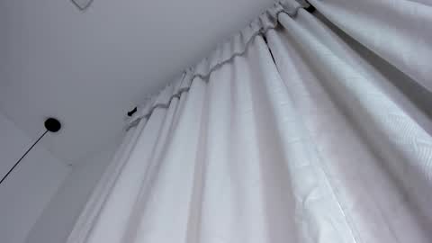 valentina online show from October 22, 2025, 11:32 am