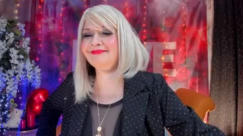 diorvictoria9 online show from February 25, 2025, 7:14 pm