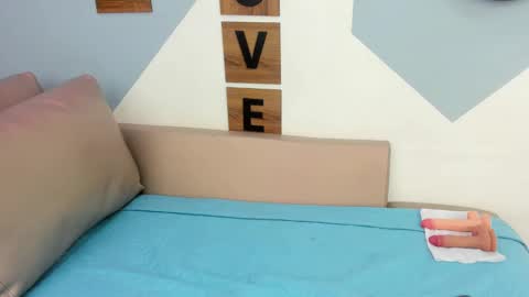 VICTORIA online show from September 10, 2025, 9:15 pm