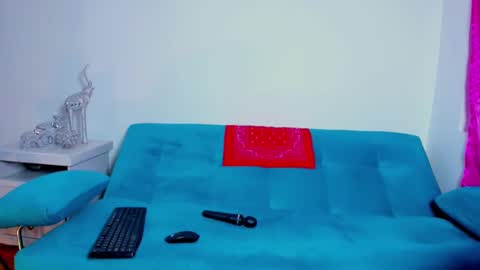 Snapshot of victoria_jhones chatting on October 17, 2025, 5:48 pm Victoria online show from October 17, 2025, 5:48 pm