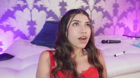  Victoria Lozano  online show from January 16, 2025, 3:46 pm