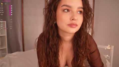 Snapshot of victoria_karma chatting on November 6, 2025, 3:24 pm online show from November 6, 2025, 3:24 pm