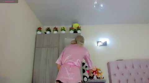 Victoria online show from December 12, 2024, 7:26 pm