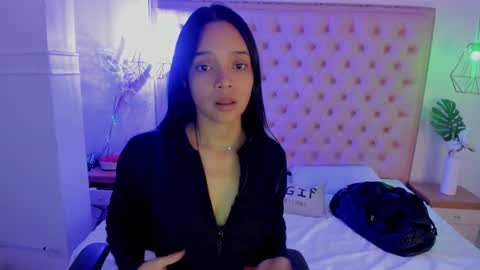victoria_kitt online show from November 6, 2025, 7:04 pm