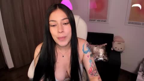 Snapshot of victoria_korss chatting on October 24, 2025, 3:14 am Victoria  online show from October 24, 2025, 3:14 am