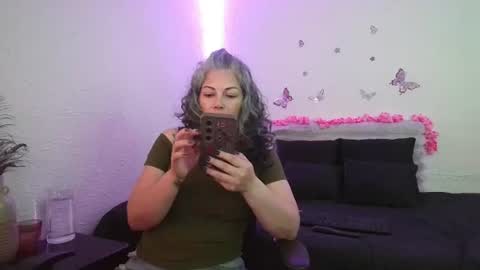 Snapshot of victoria_lover444 chatting on June 18, 2026, 4:02 am Victoria Lover online show from June 18, 2026, 4:02 am