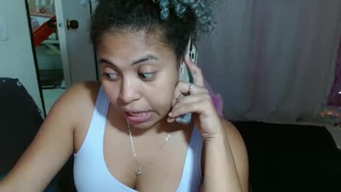 VICKY online show from September 18, 2025, 2:02 am