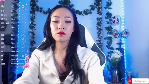 Victoria  online show from October 22, 2025, 1:17 am