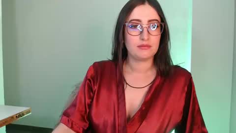 Snapshot of victoria_riider chatting on January 4, 2025, 8:37 pm Victoria online show from January 4, 2025, 8:37 pm