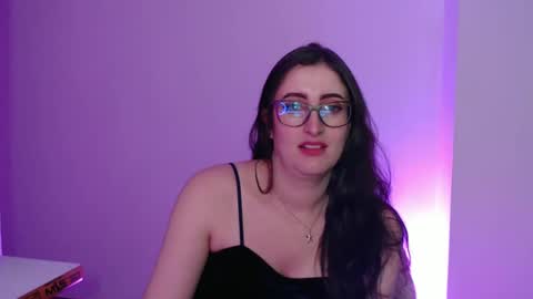 Snapshot of victoria_riider chatting on January 21, 2025, 11:24 pm Victoria online show from January 21, 2025, 11:24 pm