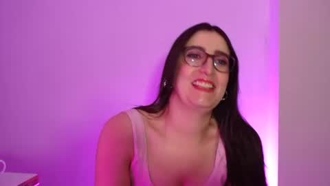 Snapshot of victoria_riider chatting on February 14, 2025, 7:54 pm Victoria online show from February 14, 2025, 7:54 pm