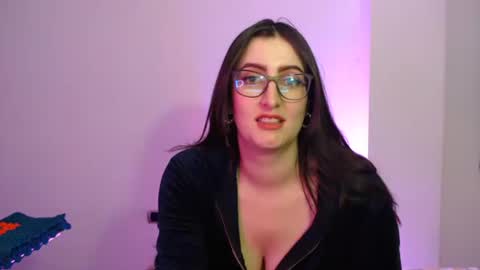 Snapshot of victoria_riider chatting on March 1, 2025, 9:15 pm Victoria online show from March 1, 2025, 9:15 pm