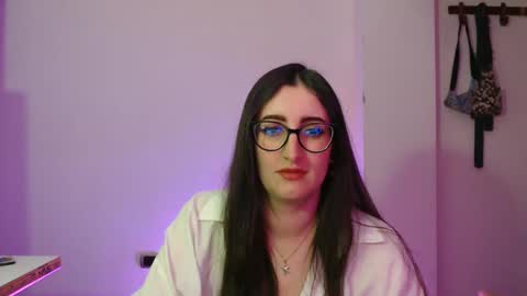 Snapshot of victoria_riider chatting on October 29, 2025, 9:05 pm Victoria online show from October 29, 2025, 9:05 pm