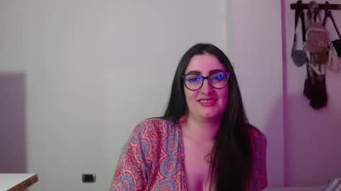 Victoria online show from February 25, 2026, 9:13 pm