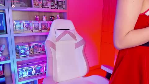 Victoria online show from December 14, 2025, 4:51 am