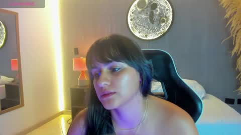 Snapshot of victoria_smellie chatting on May 22, 2026, 12:55 pm V I C T O R I A online show from May 22, 2026, 12:55 pm