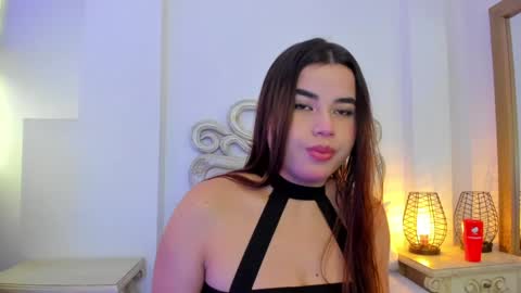 Snapshot of victoria_vallejo chatting on January 7, 2025, 11:37 am victoria online show from January 7, 2025, 11:37 am