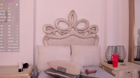 Snapshot of victoria_vallejo chatting on March 1, 2025, 2:34 pm victoria online show from March 1, 2025, 2:34 pm