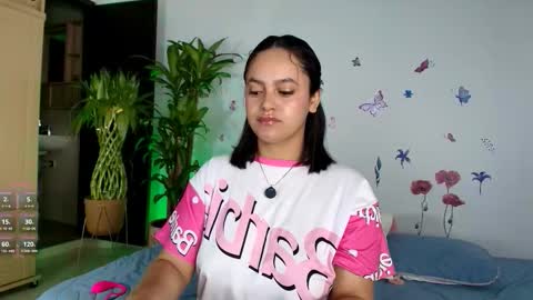 Snapshot of victoriablack_ chatting on February 4, 2026, 8:53 am Victoria online show from February 4, 2026, 8:53 am