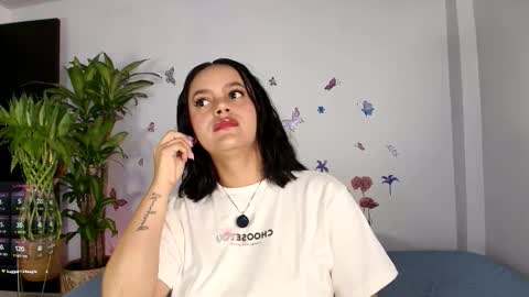 Snapshot of victoriablack_ chatting on February 9, 2026, 9:02 am Victoria online show from February 9, 2026, 9:02 am