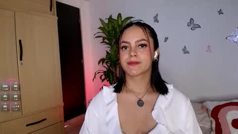 Snapshot of victoriablack_ chatting on February 17, 2026, 7:31 pm Victoria online show from February 17, 2026, 7:31 pm