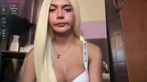victoriacummings777 online show from June 17, 2026, 3:13 pm