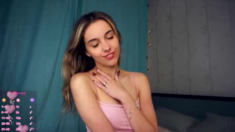 Anasteisha  Day Helen  Night online show from October 25, 2025, 7:52 pm