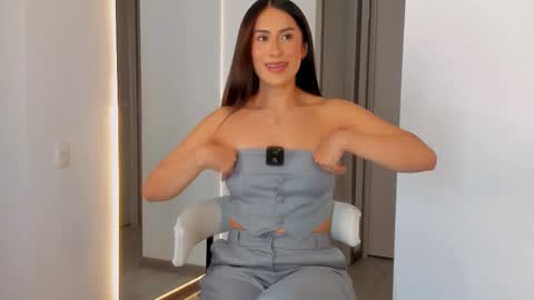 Vcitoria online show from October 5, 2025, 1:26 am